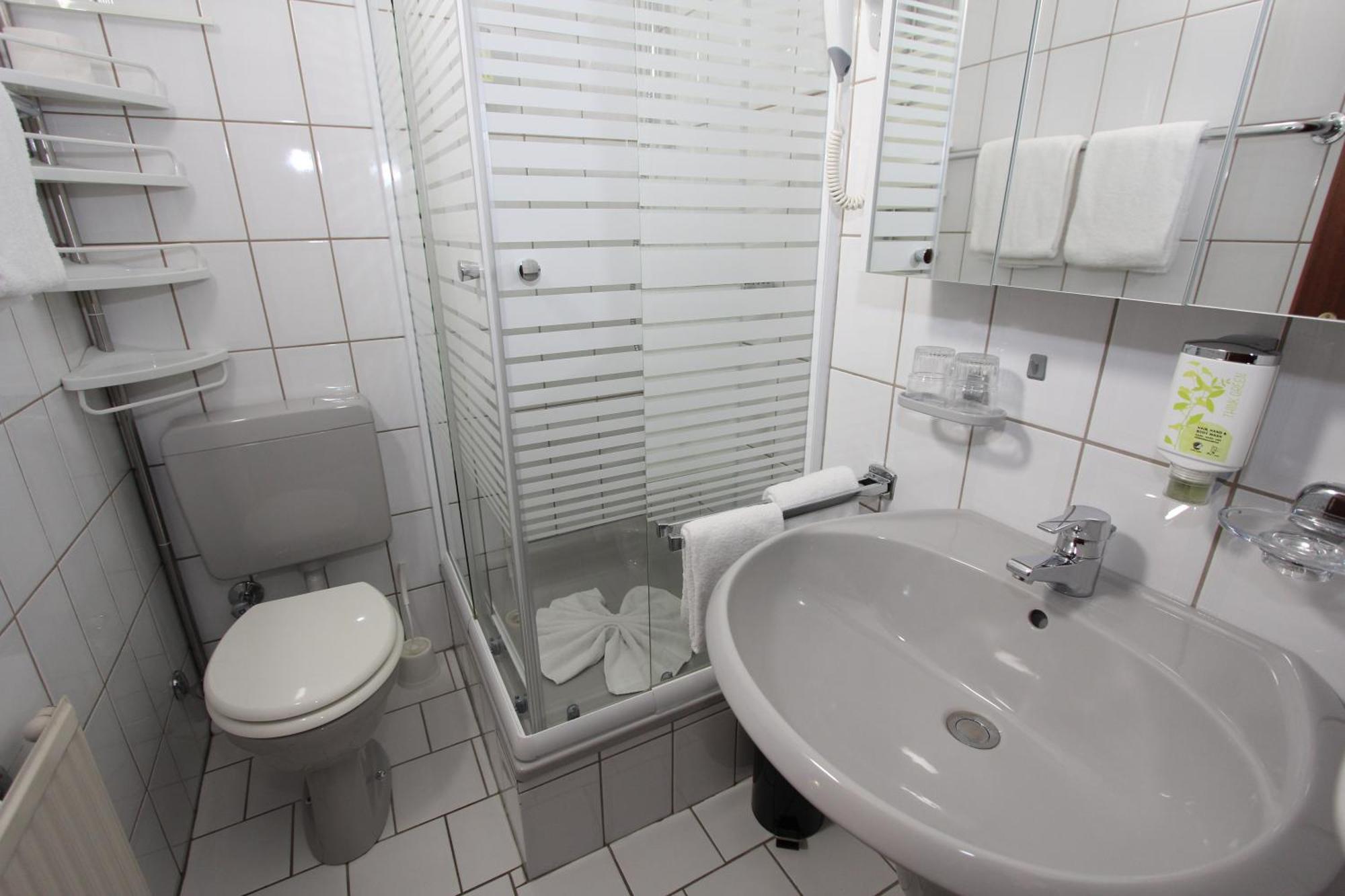 Hotel Glueck Auf & Buergerkeller บาดกรุนด์ ภายนอก รูปภาพ