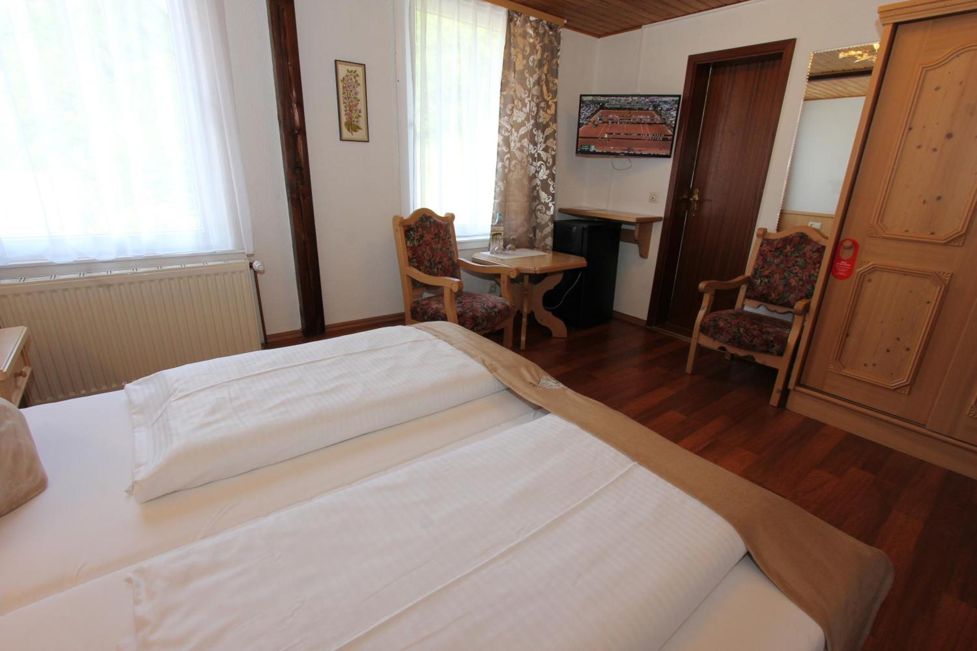 Hotel Glueck Auf & Buergerkeller บาดกรุนด์ ภายนอก รูปภาพ